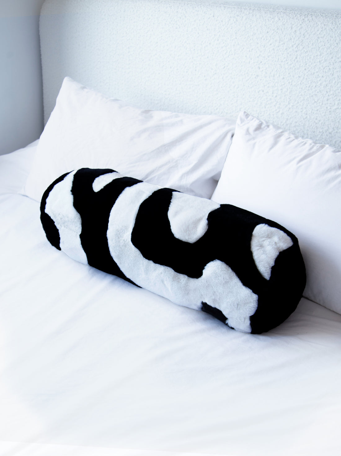 ORCA CUSHION